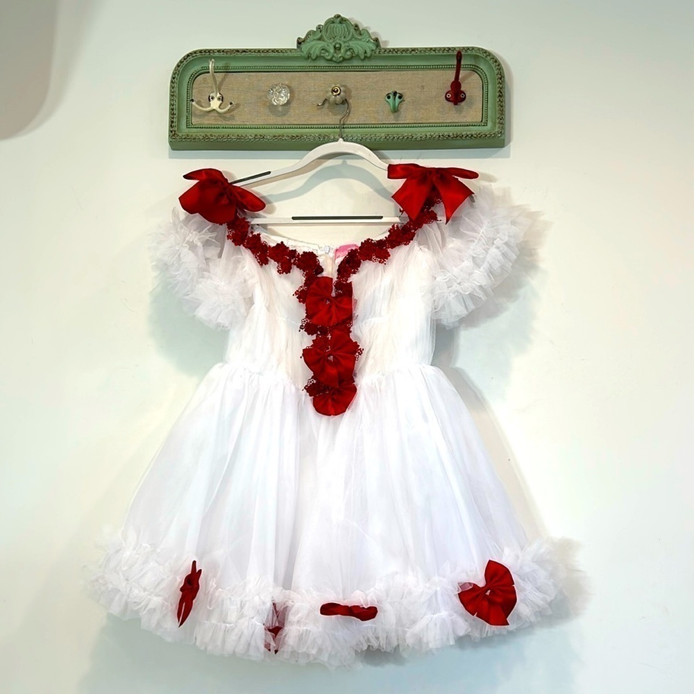 Brand New sugar Thrillz WINTER ROSE baby doll MINI DRESS WHITE red bow medium
